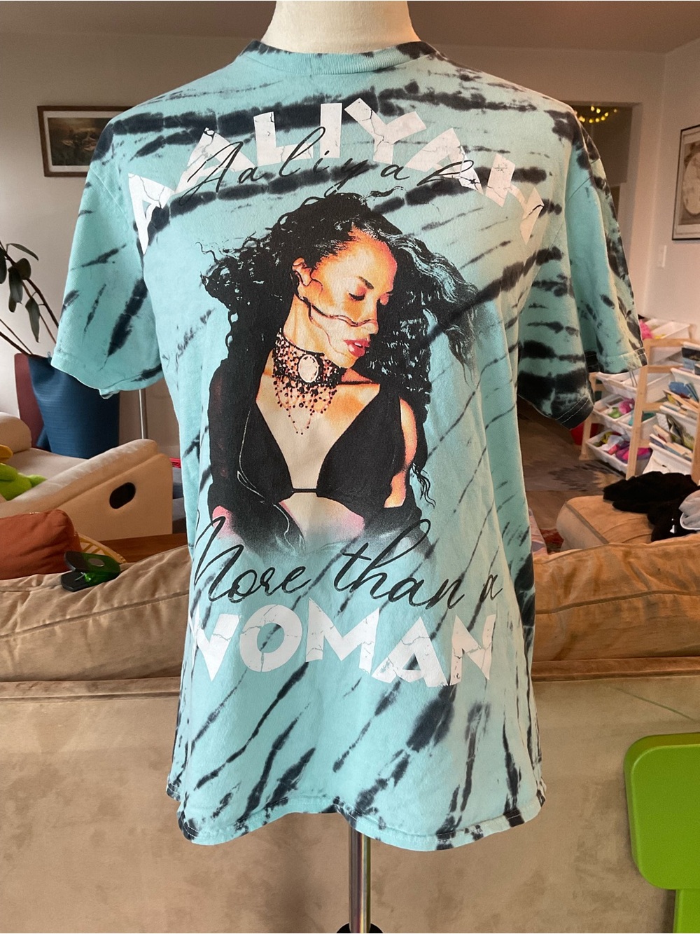 🦋Aaliyah 'More Than a Woman' Tie-Dye Graphic Tee - Aqua/Black Size Medium‎